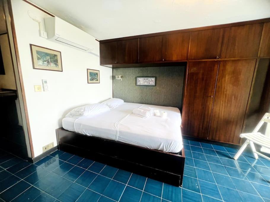 Suite Levante 56 - Fronte Mare Sanremo Ospedaletti Exteriör bild